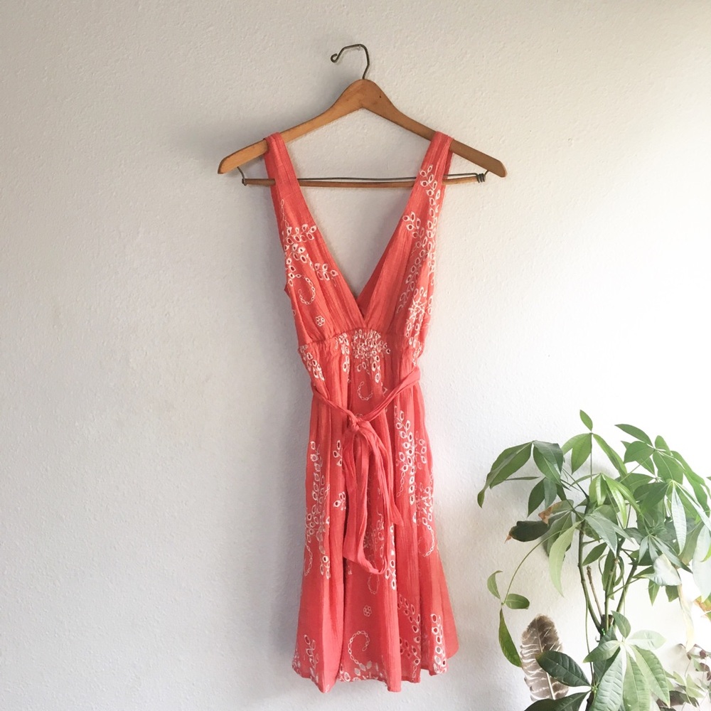 ‼️ Forever 21 peach eyelet mini dress